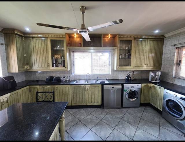 5 BEDROOM HOUSE FOR SALE IN VERWOERDPARK